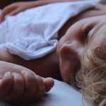 Cuánto necesitan dormir nuestros hijos